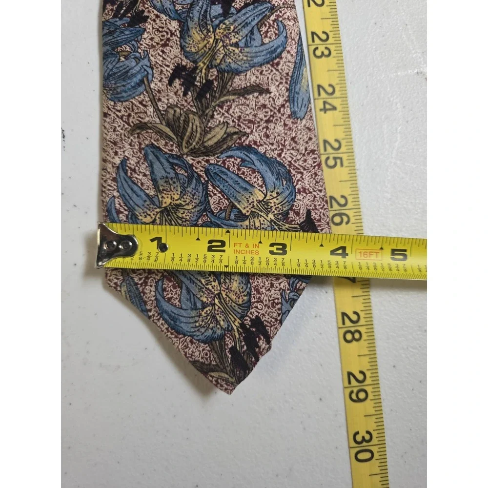 Izod Mens Classic Vintage Floral Silk Lily Necktie Designer Formal Business